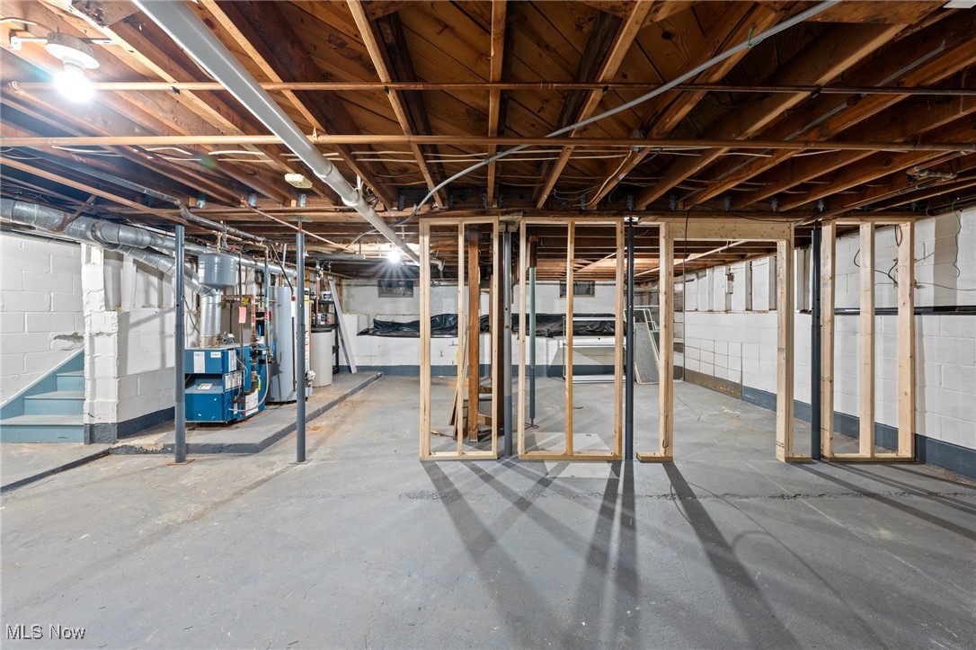 9513 Booth Road Willoughby, OH 44094 - Photo 43 of 45 Basement featuring water heater