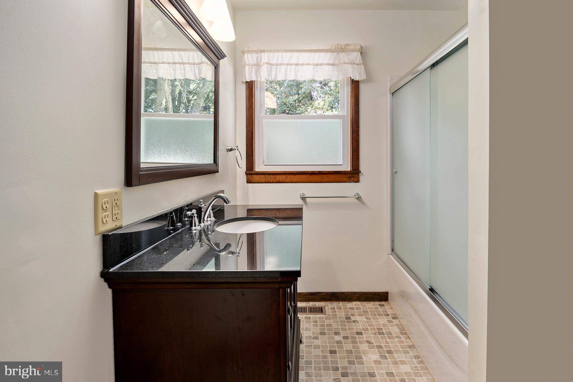 114 Heath Road Chestertown, MD 21620 - Photo 11 of 24 Main Bathroom