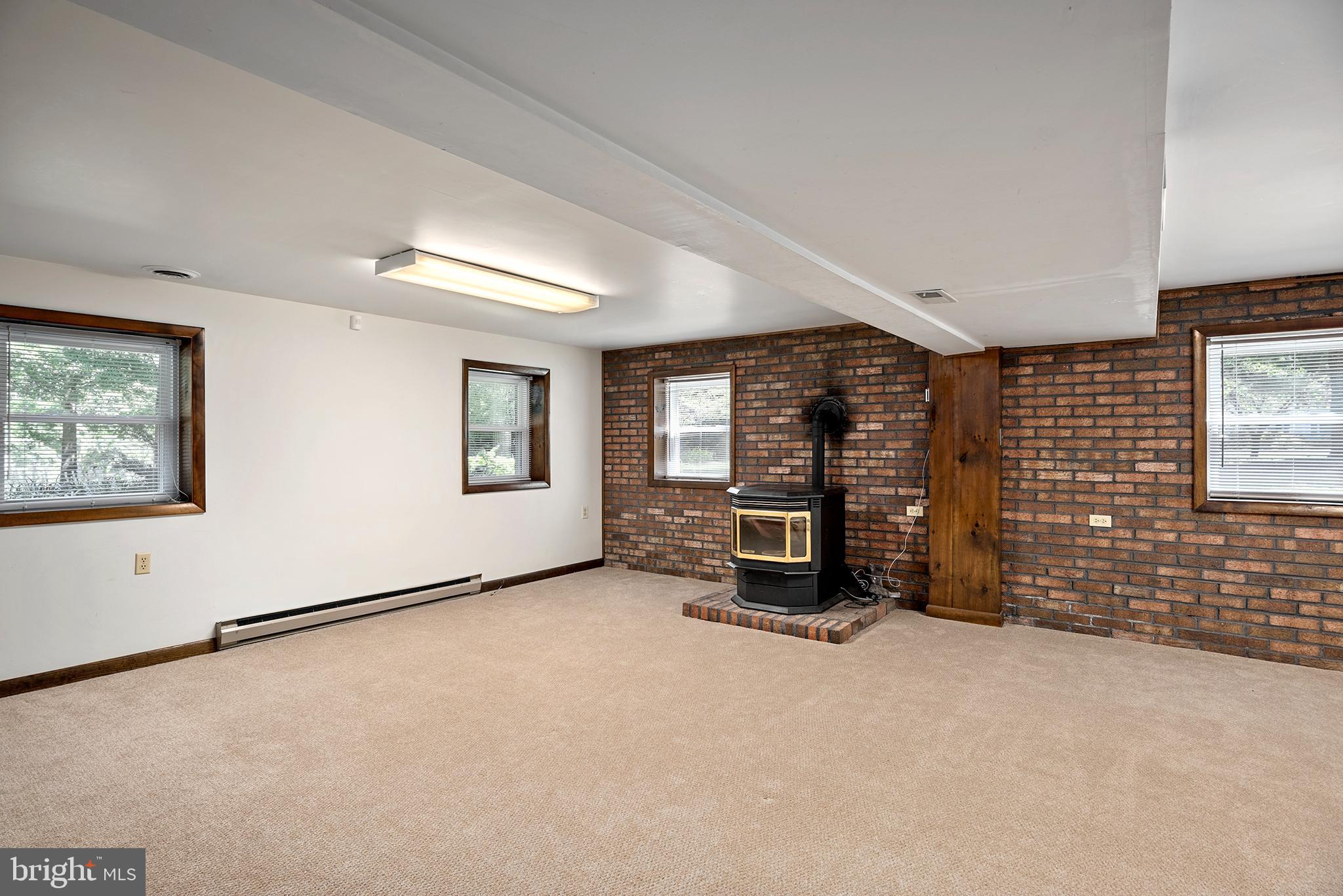 114 Heath Road Chestertown, MD 21620 - Photo 19 of 24 Large Family Room