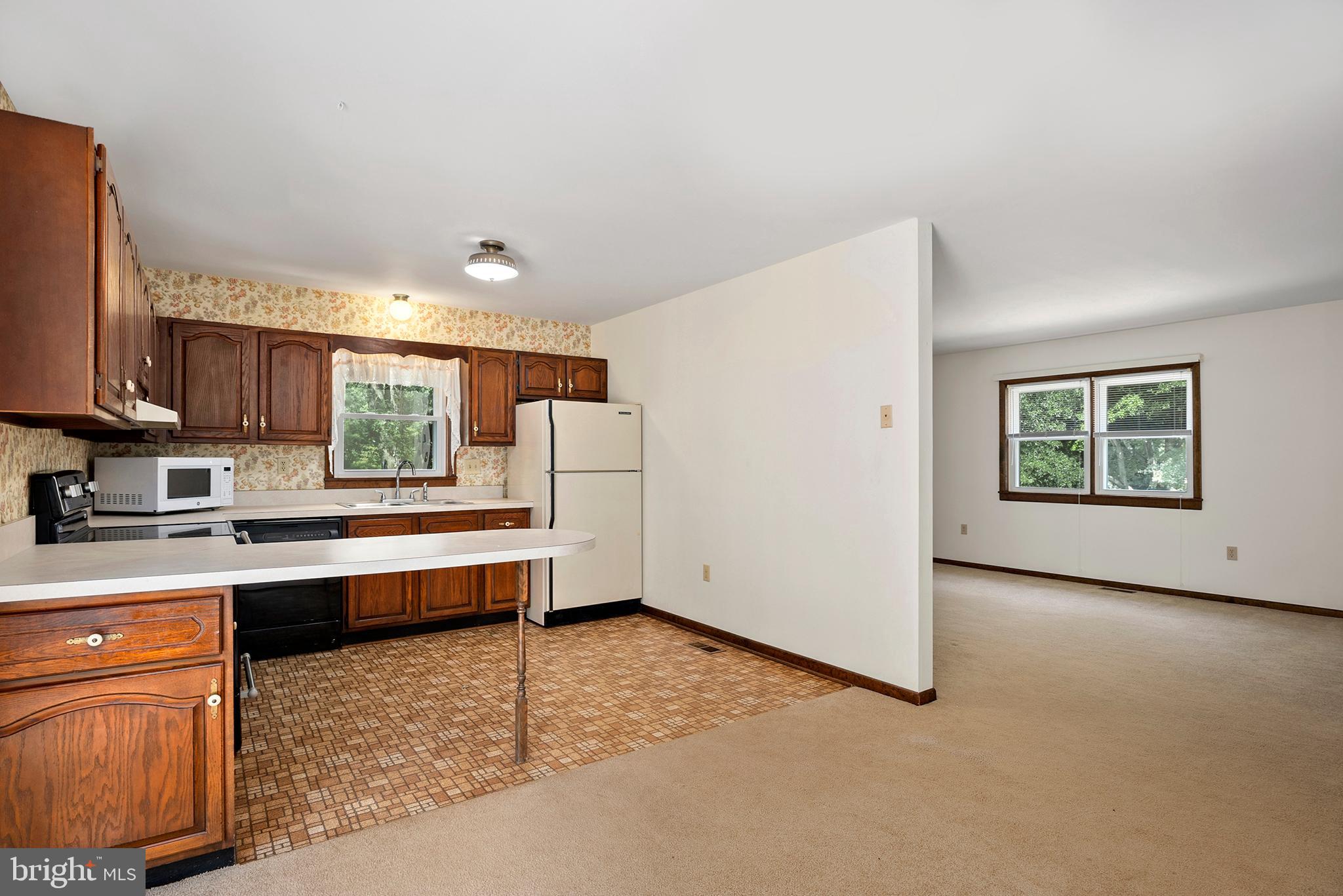 114 Heath Road Chestertown, MD 21620 - Photo 9 of 24 Kitchen into Living Room