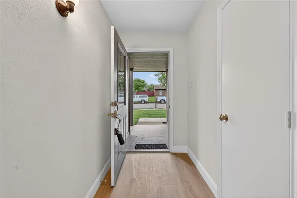 $2,500 | 7001 Newcastle Place, North Richland Hills, TX 76182