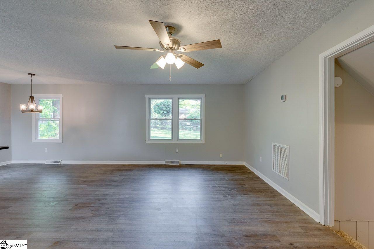404 Capewood Road Simpsonville, SC 29680 - Photo 8 of 20 Gallery Image 8