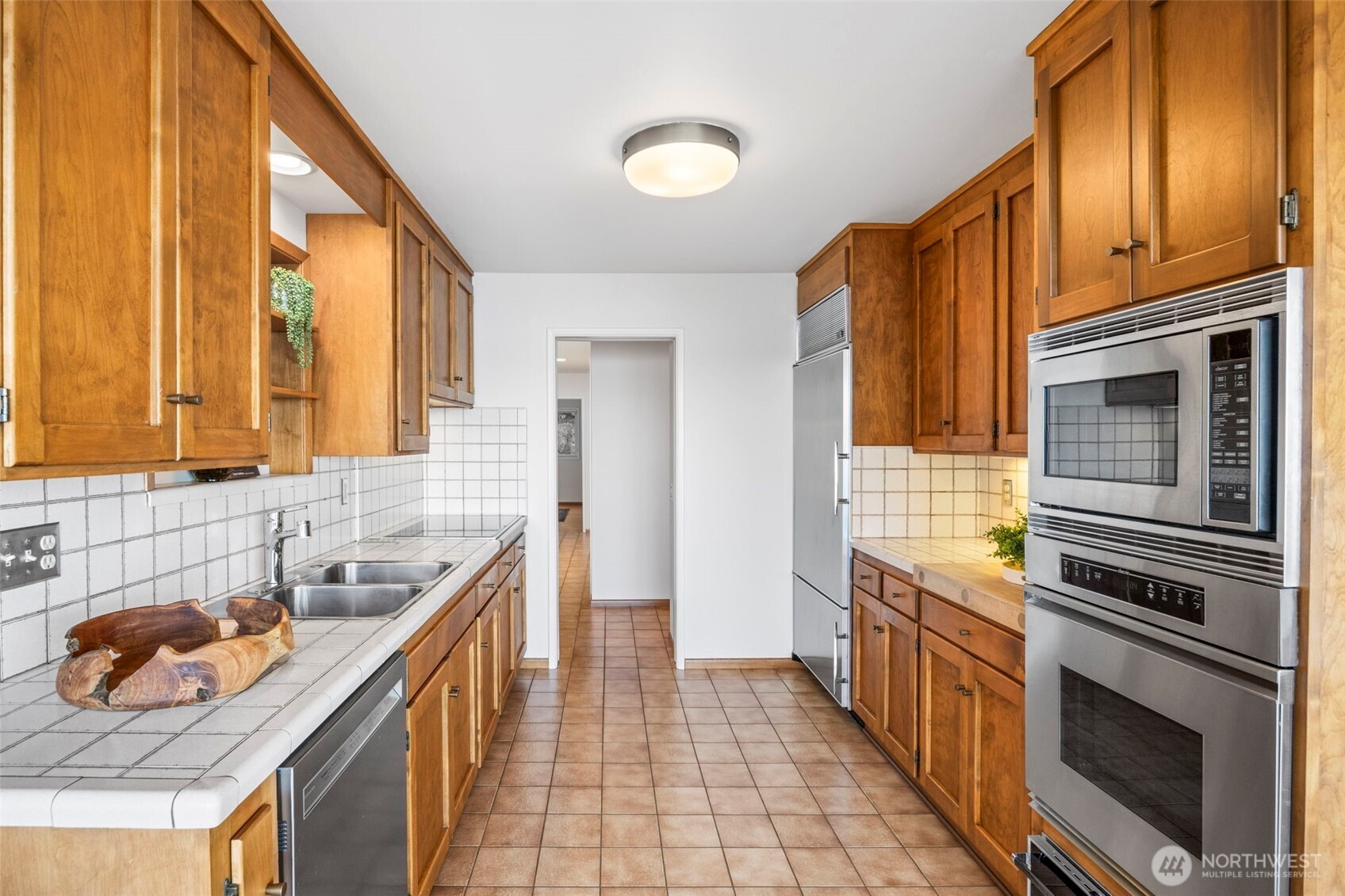 1203 Madrona Avenue Everett, WA 98203 - Photo 12 of 39