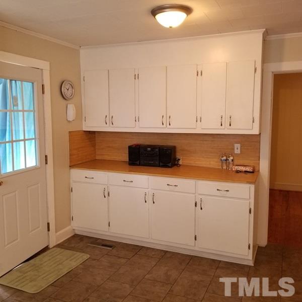 1643 Hurdle Mills Road Roxboro, NC 27573 - Photo 3 of 18 Gallery Image 3