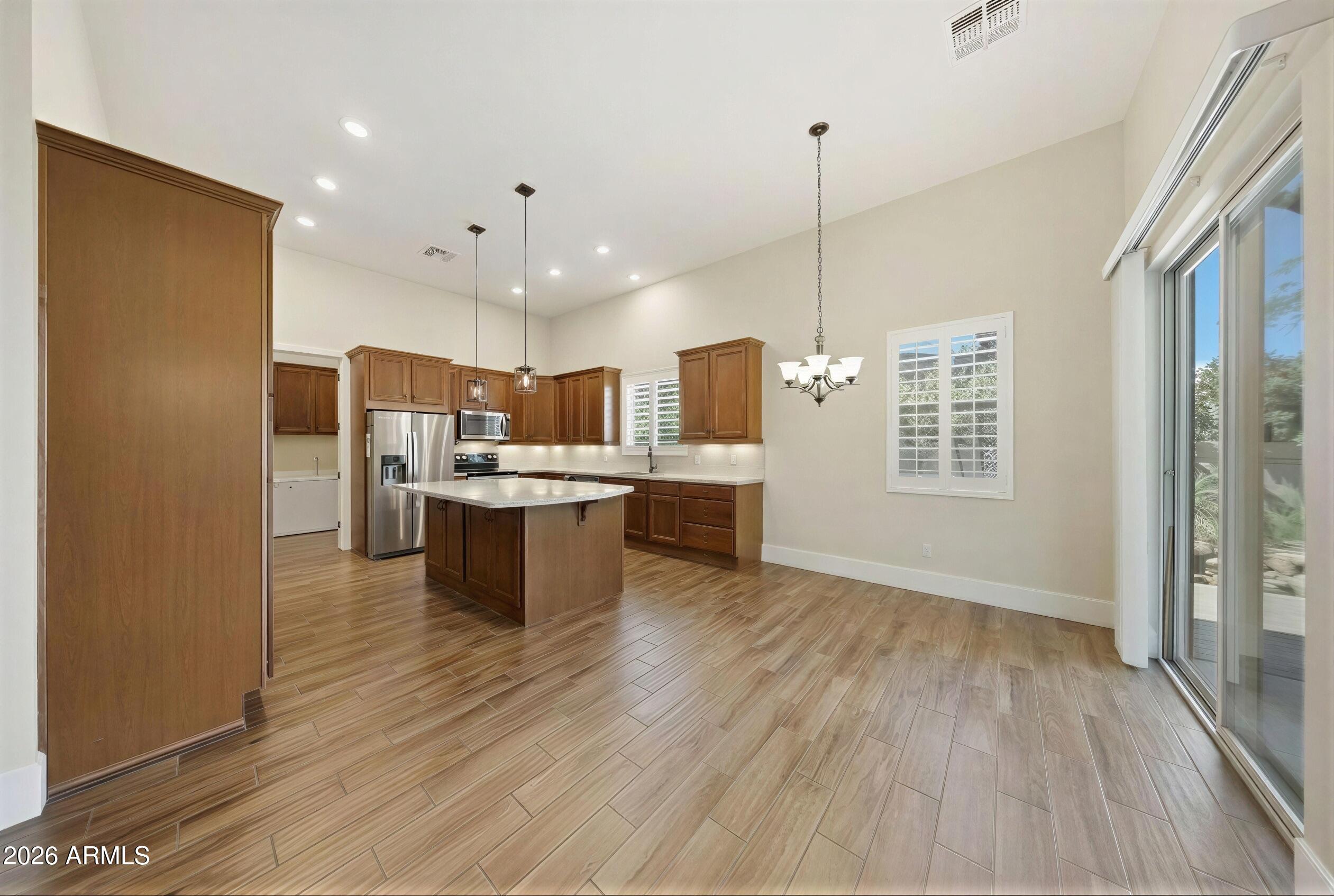 8974 North 8th Lane Phoenix, AZ 85021 - Photo 7 of 29 REimagineHome_1773941264078_2x