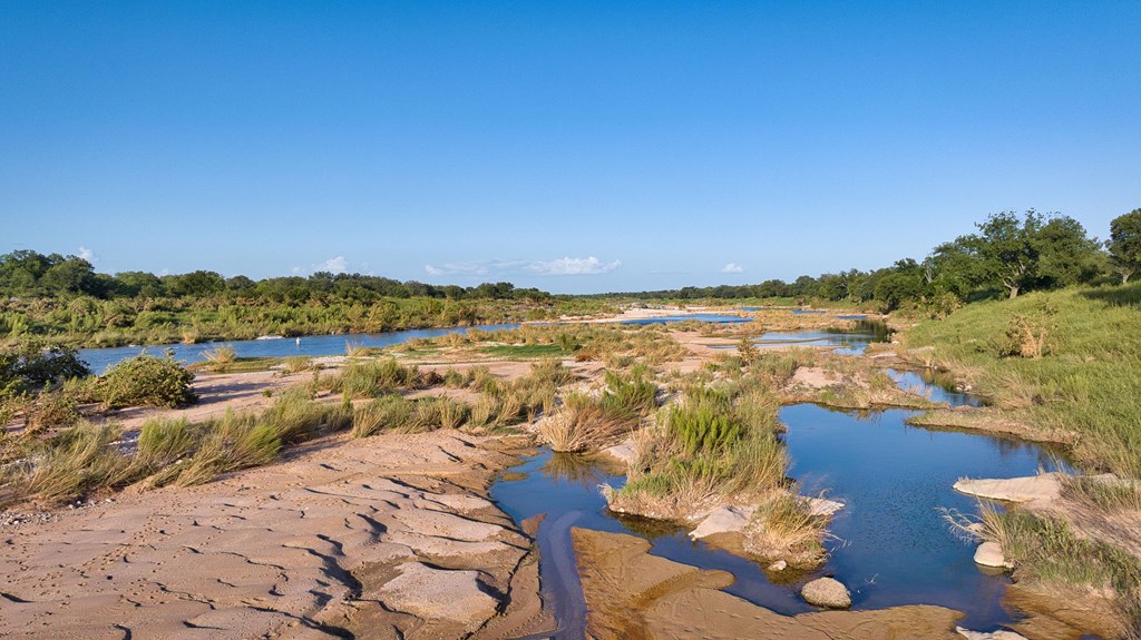 610 Ranch Road 152, Unit 4 Mason, TX 76856 - Photo 18 of 48 a view of lake and city