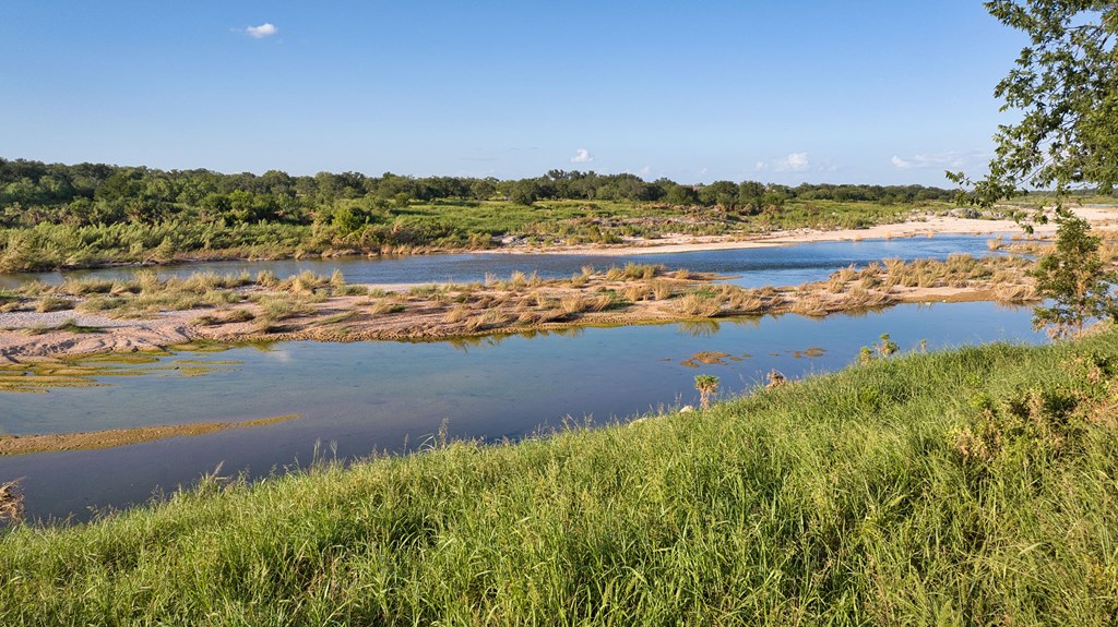 610 Ranch Road 152, Unit 4 Mason, TX 76856 - Photo 3 of 48 a view of an ocean and beach