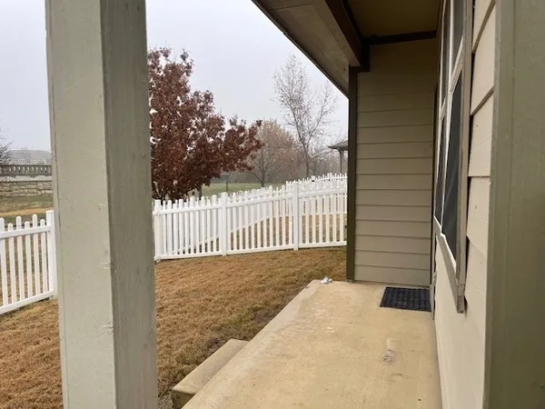$295,000 | 711 Rolling Oak Drive, Unit 117, Round Rock, TX 78664