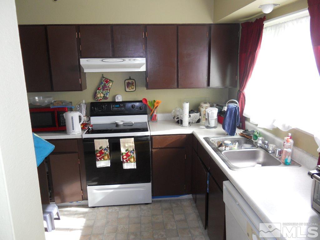 415 Smithridge Drive Reno, NV 89502 - Photo 5 of 20 Photo 5