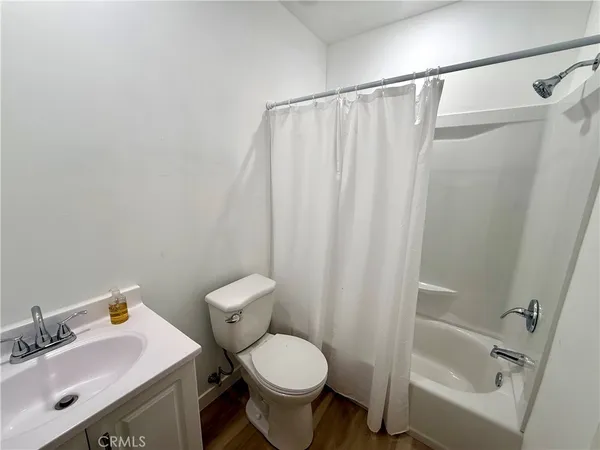 $2,100 | 466 South Mott Street, Los Angeles, CA 90033