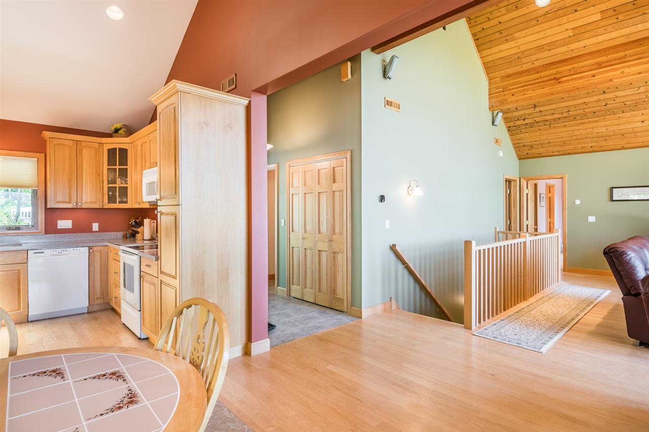 225 Mountain Road Dalton, NH 03598 - Photo 14 of 40