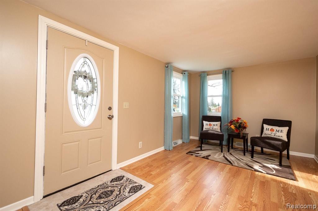 1675 Bowers Road Lapeer, MI 48446 - Photo 17 of 46
