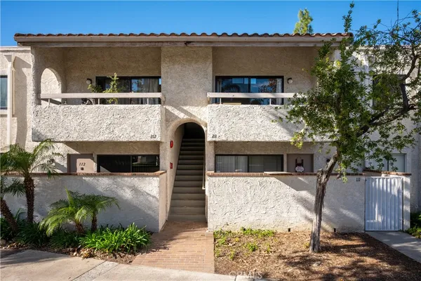 $319,900 | 25003 Peachland Avenue, Unit 211, Newhall, CA 91321