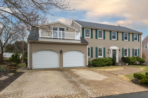 152 Gardiner Road Quincy, MA 02169 - Photo 3 of 30 Gallery Image 3