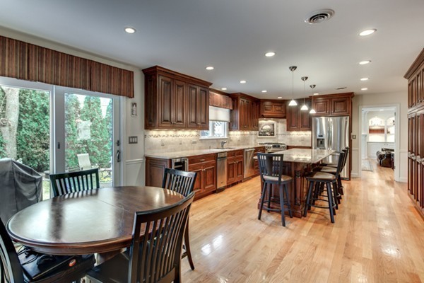 152 Gardiner Road Quincy, MA 02169 - Photo 10 of 30 Gallery Image 10