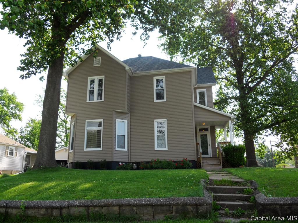 2100 North 9th Street Springfield, IL 62702 - Photo 1 of 21