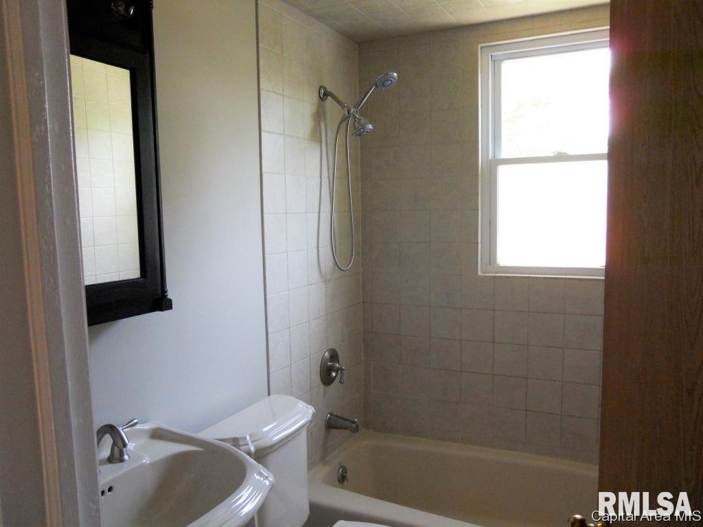 2100 North 9th Street Springfield, IL 62702 - Photo 16 of 21
