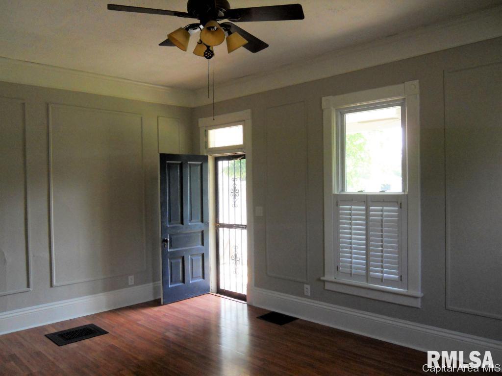 2100 North 9th Street Springfield, IL 62702 - Photo 2 of 21