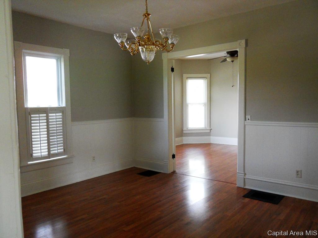 2100 North 9th Street Springfield, IL 62702 - Photo 4 of 21