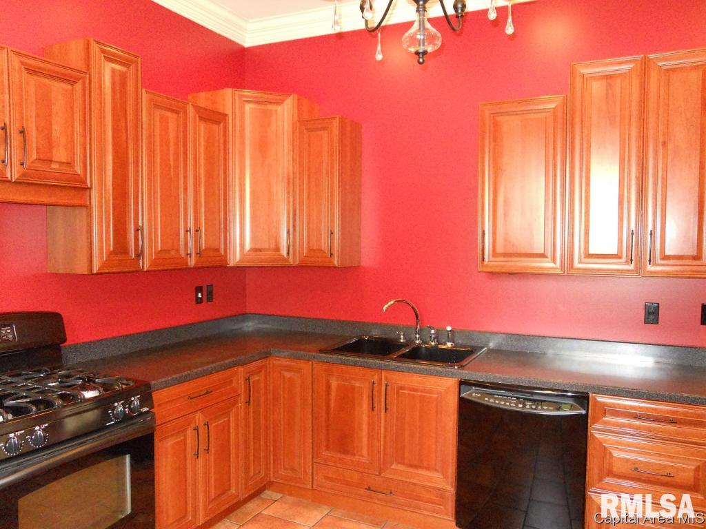 2100 North 9th Street Springfield, IL 62702 - Photo 8 of 21