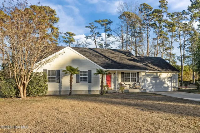 $440,000 | 2000 Clark Court, Morehead City, NC 28557