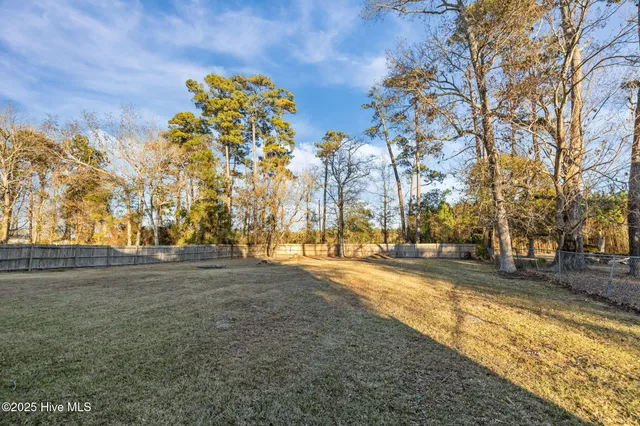 $440,000 | 2000 Clark Court, Morehead City, NC 28557