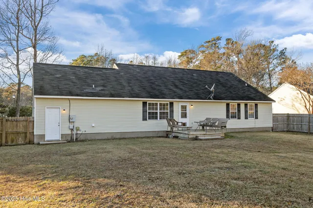 $440,000 | 2000 Clark Court, Morehead City, NC 28557