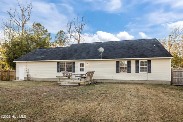 $440,000 | 2000 Clark Court, Morehead City, NC 28557
