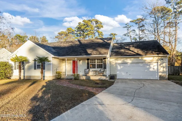 $440,000 | 2000 Clark Court, Morehead City, NC 28557
