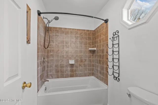 $440,000 | 2000 Clark Court, Morehead City, NC 28557