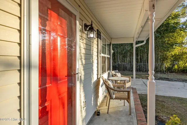 $440,000 | 2000 Clark Court, Morehead City, NC 28557