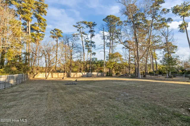 $440,000 | 2000 Clark Court, Morehead City, NC 28557