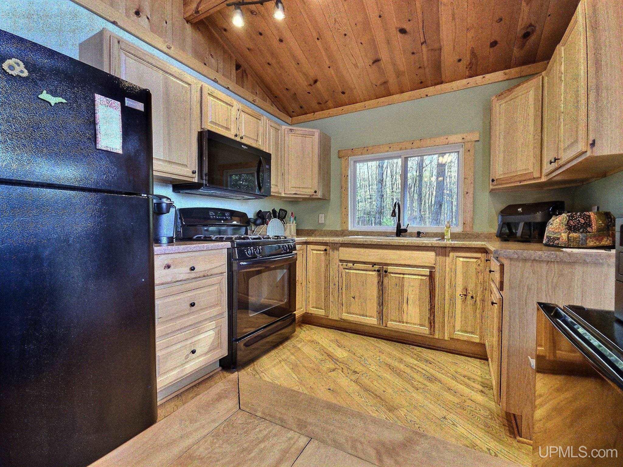 6079 East Beaton Lake Road Watersmeet, MI 49969 - Photo 5 of 30