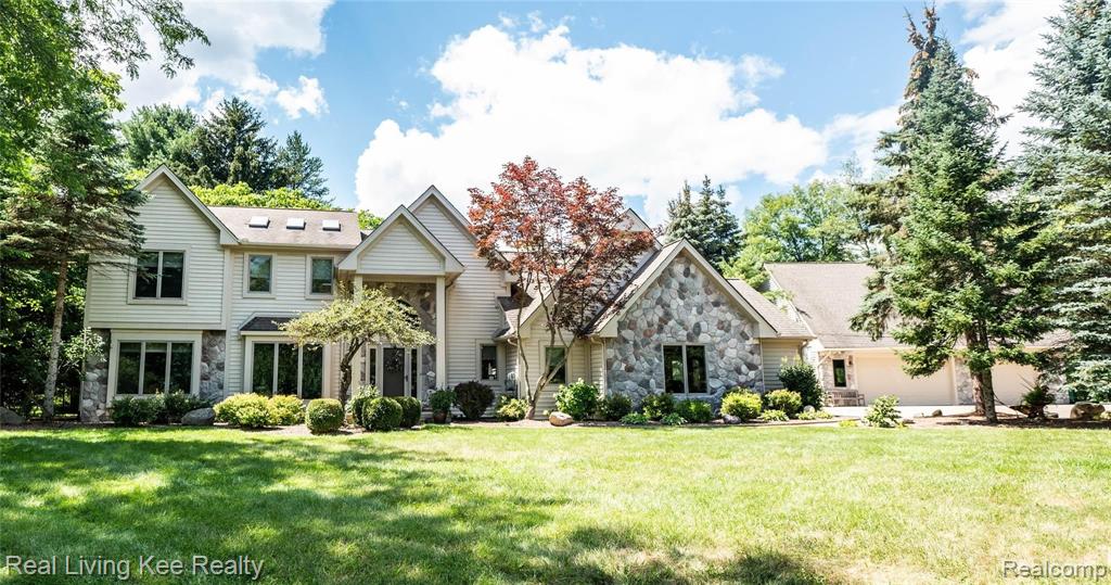 4125 Curtis Road Leonard, MI 48367 - Photo 1 of 35
