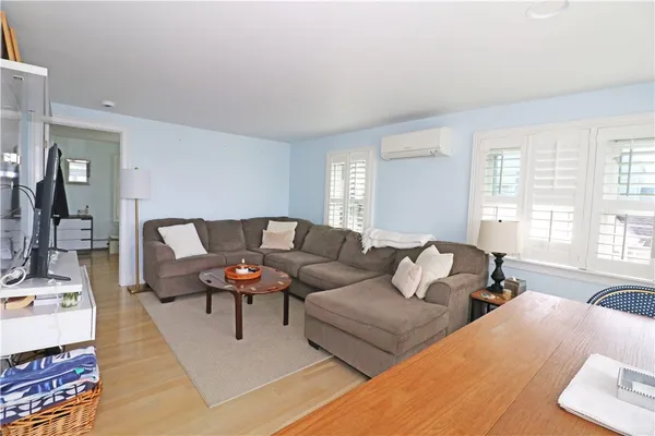 $3,300 | 249 Tuckerman Avenue, Unit 2, Middletown, RI 02842