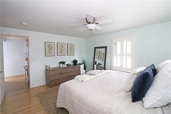 $3,300 | 249 Tuckerman Avenue, Unit 2, Middletown, RI 02842