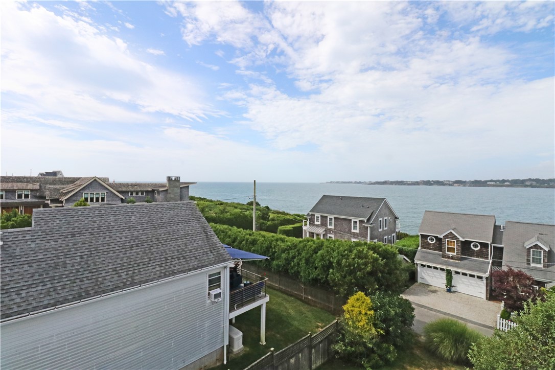 249 Tuckerman Avenue, Unit 2 Middletown, RI 02842 - Photo 5 of 27