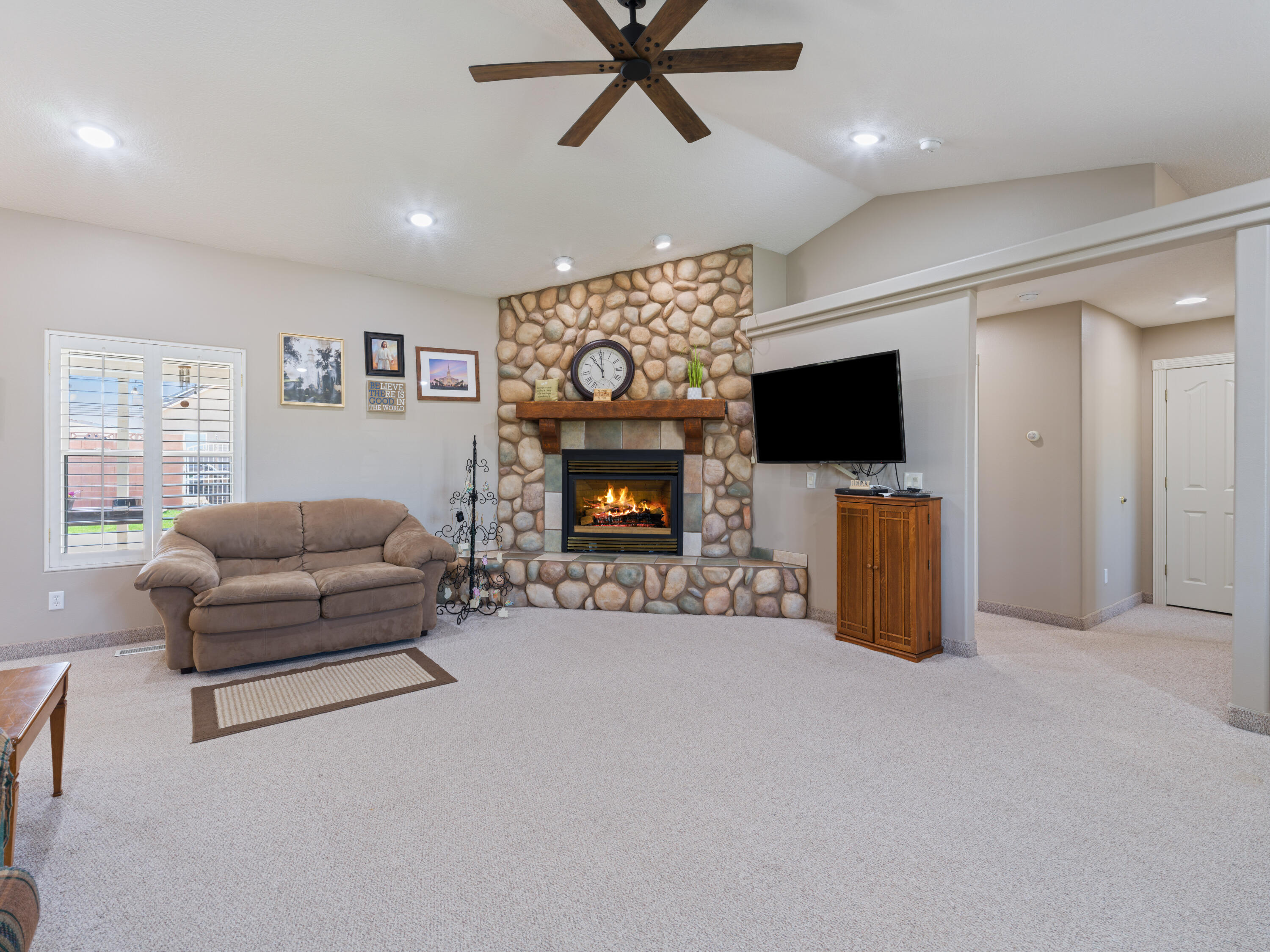 397 South Center Street Enterprise, UT 84725 - Photo 10 of 40 10-B0002122