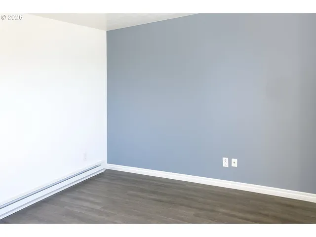 $1,600,000 | 166 Northeast 8th Street, Newport, OR 97365