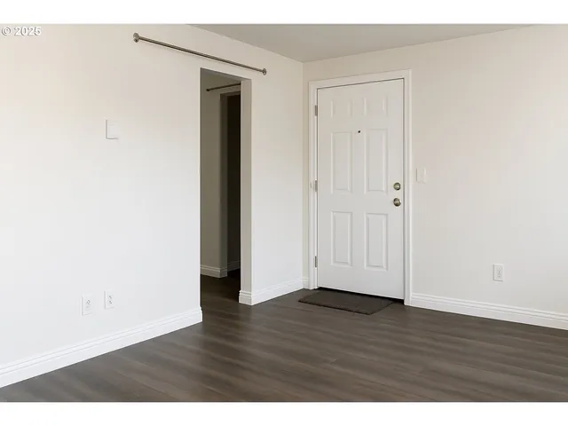 $1,600,000 | 166 Northeast 8th Street, Newport, OR 97365