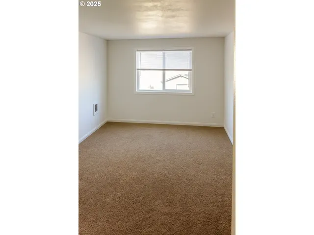 $1,600,000 | 166 Northeast 8th Street, Newport, OR 97365