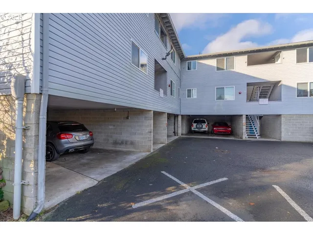 $1,600,000 | 166 Northeast 8th Street, Newport, OR 97365