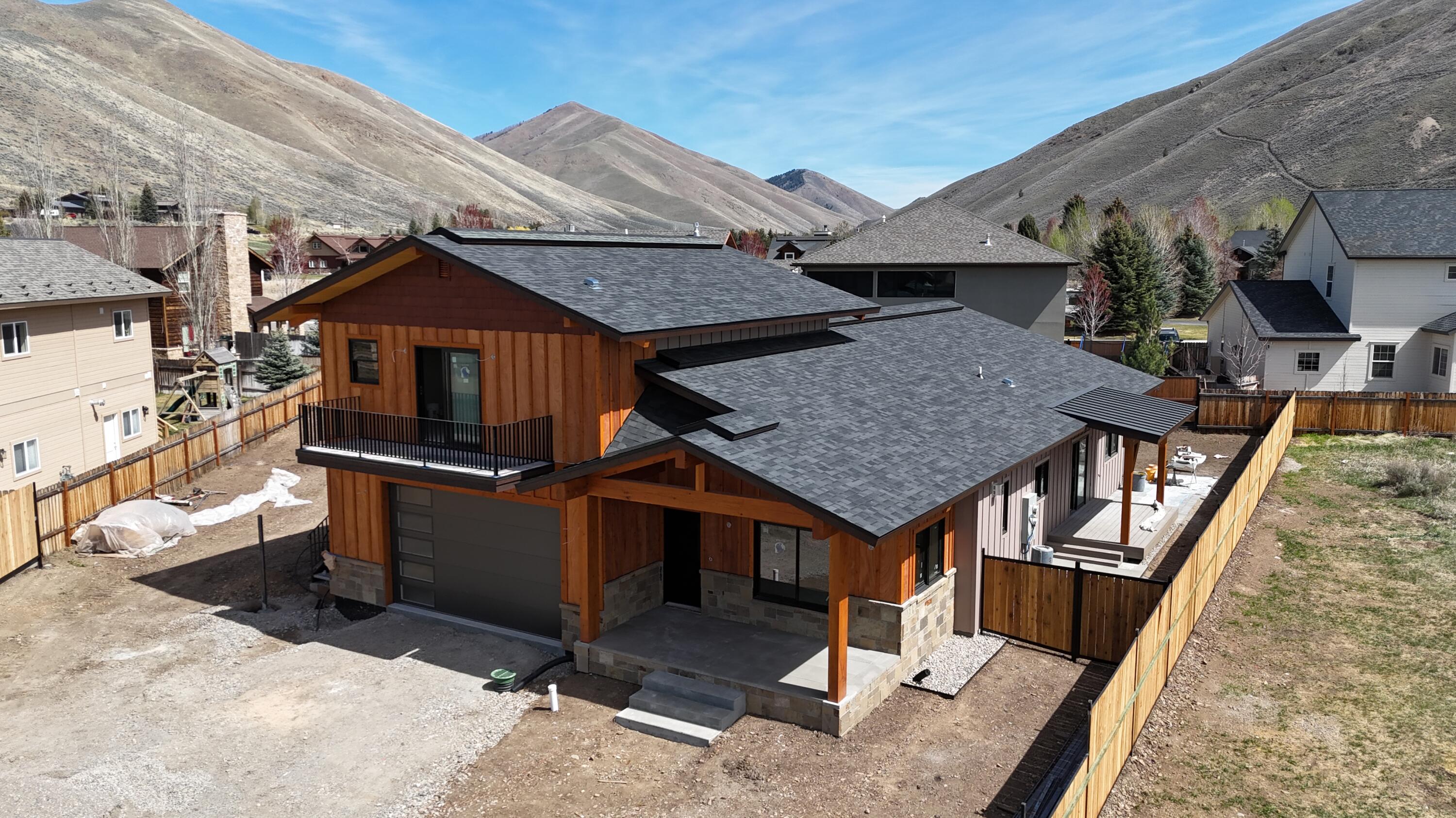 471 Maple Ridge Loop Bellevue, ID 83313 - Photo 3 of 13 DJI_20260408141222_0090_D