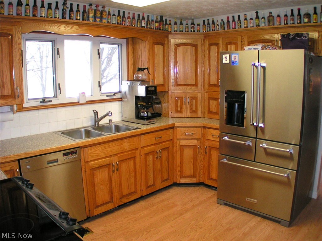 7239 State Road Wadsworth, OH 44281 - Photo 3 of 24