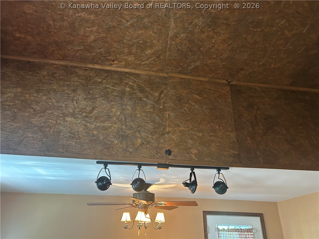 1726 Trace Fork Road Chapmanville, WV 25508 - Photo 10 of 18 Gallery Image 10