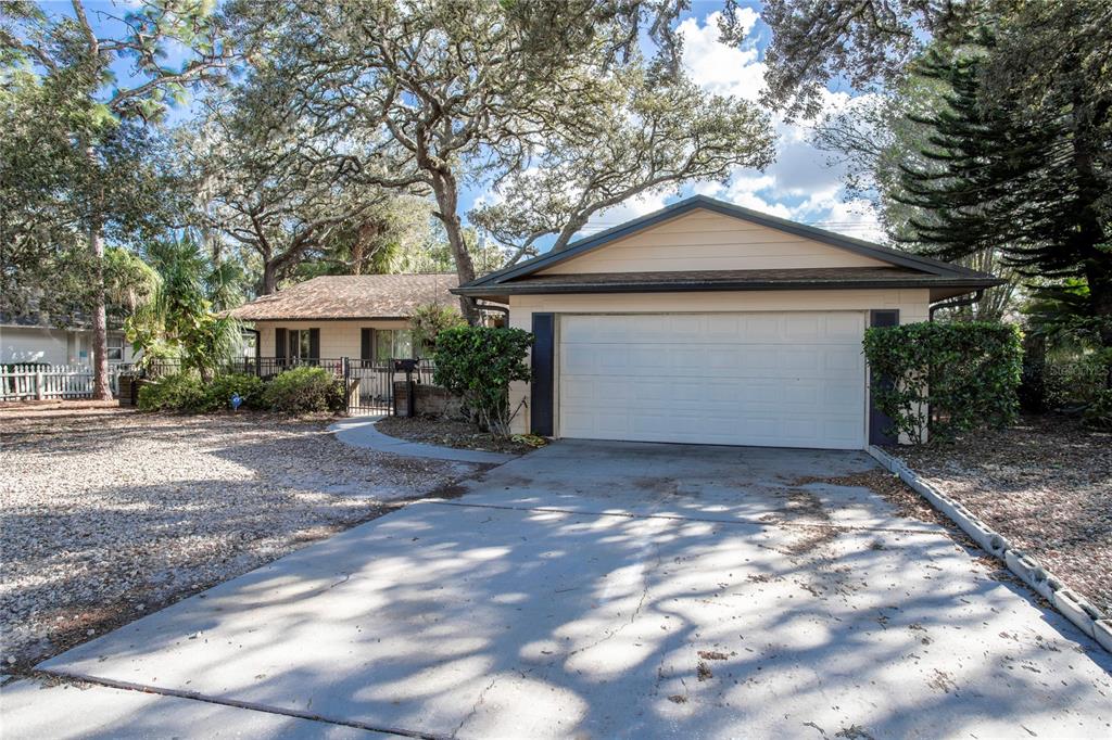 2662 Derbyshire Road, Maitland, FL 32751 Compass