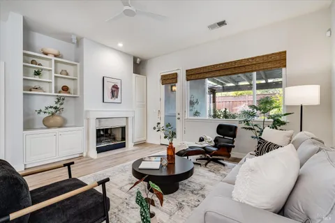 $1,390,000 | 844 Signorelli Circle, St. Helena, CA 94574