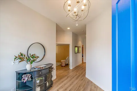 $1,390,000 | 844 Signorelli Circle, St. Helena, CA 94574