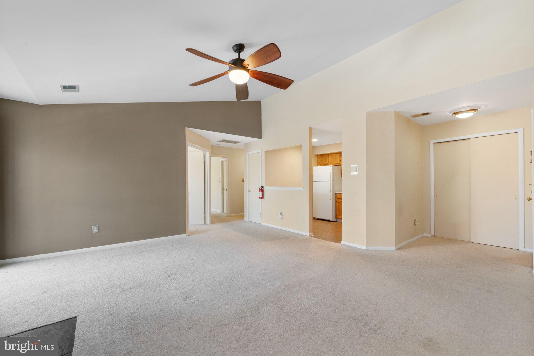 303 Trinity Court, Unit 11 Princeton, NJ 08540 - Photo 5 of 26