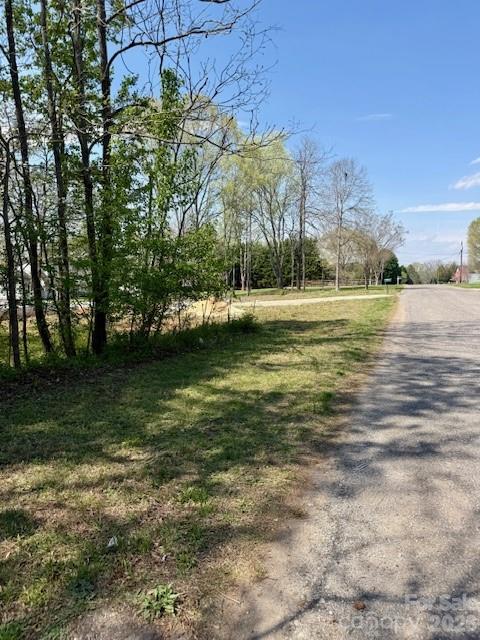 3601 Thunder Road Maiden, NC 28650 - Photo 2 of 11 a view of a lake with houses